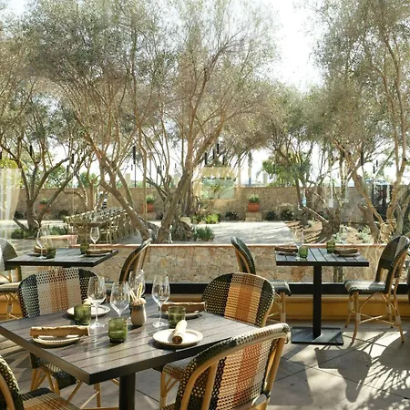 Solea, Autograph Collection 4*