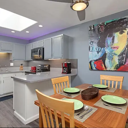 2340 Hosp Way Condo Apartment *