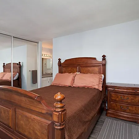 2340 Hosp Way Condo