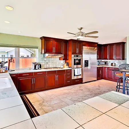 #2361 - Lagoon Family Three-bedroom Holiday
