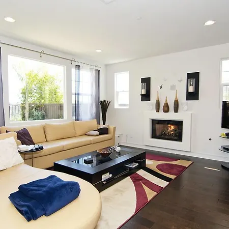 Stylish And Modern Vacation Near The Beach Carlsbad