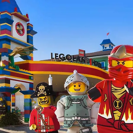 Resort Legoland California And Castle