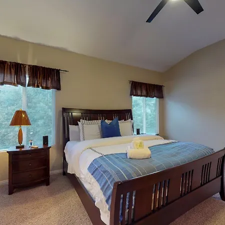 Linmar Luxury Holiday home *