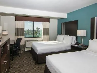 Hotel Express & By Ihg 3*