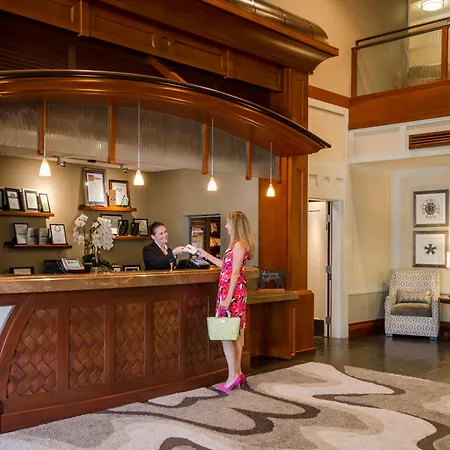 West & Hotel