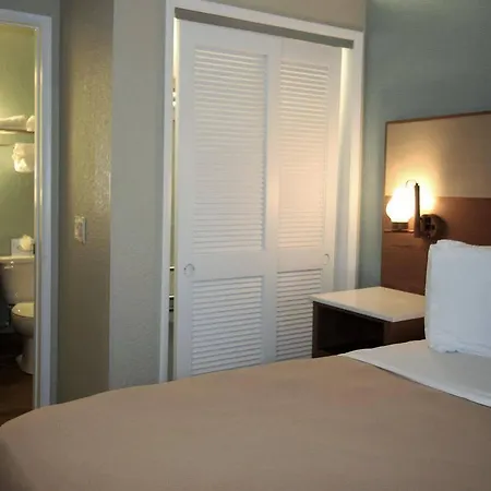 Western By The Sea 3* Carlsbad
