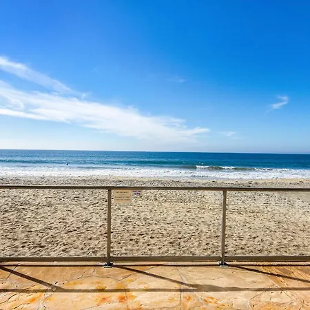 Holiday home Seashore On The Sand Located Directly On Sand *