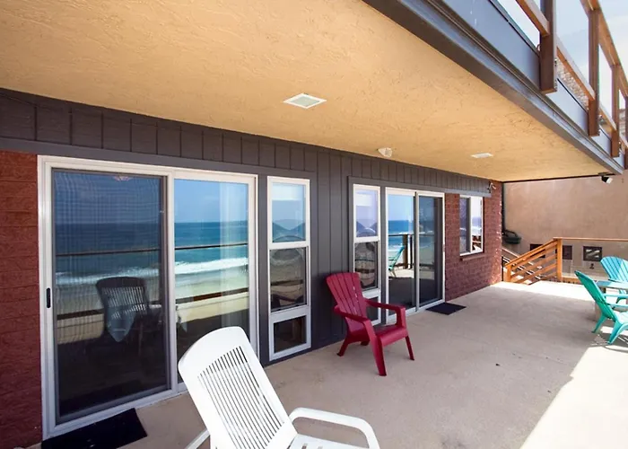 2489 Ocean Street Main