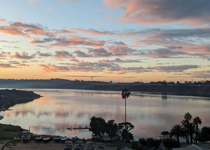 Water Views On Every Floor For This Multi Holiday Home - Walk To The Beach