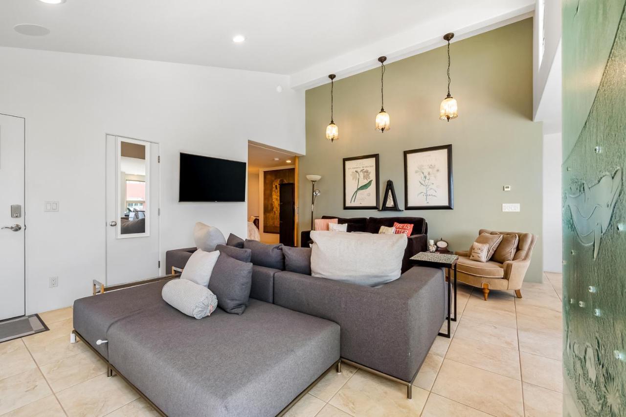 Fine Wines & Water Views Holiday home Carlsbad