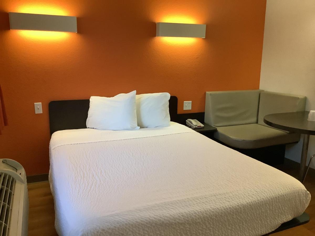 Hotel Village Carlsbad