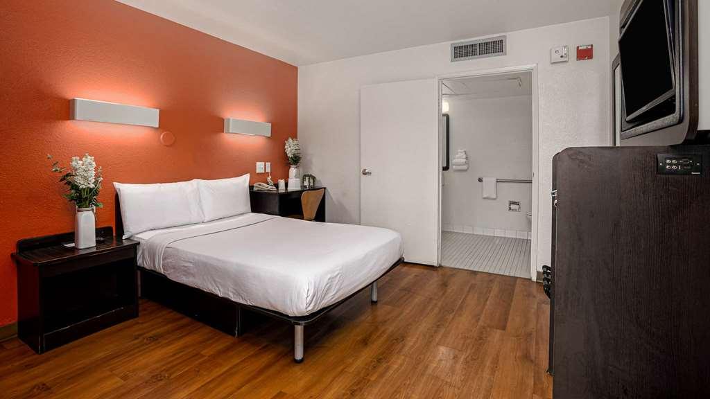 Hotel 6-carlsbad, Ca