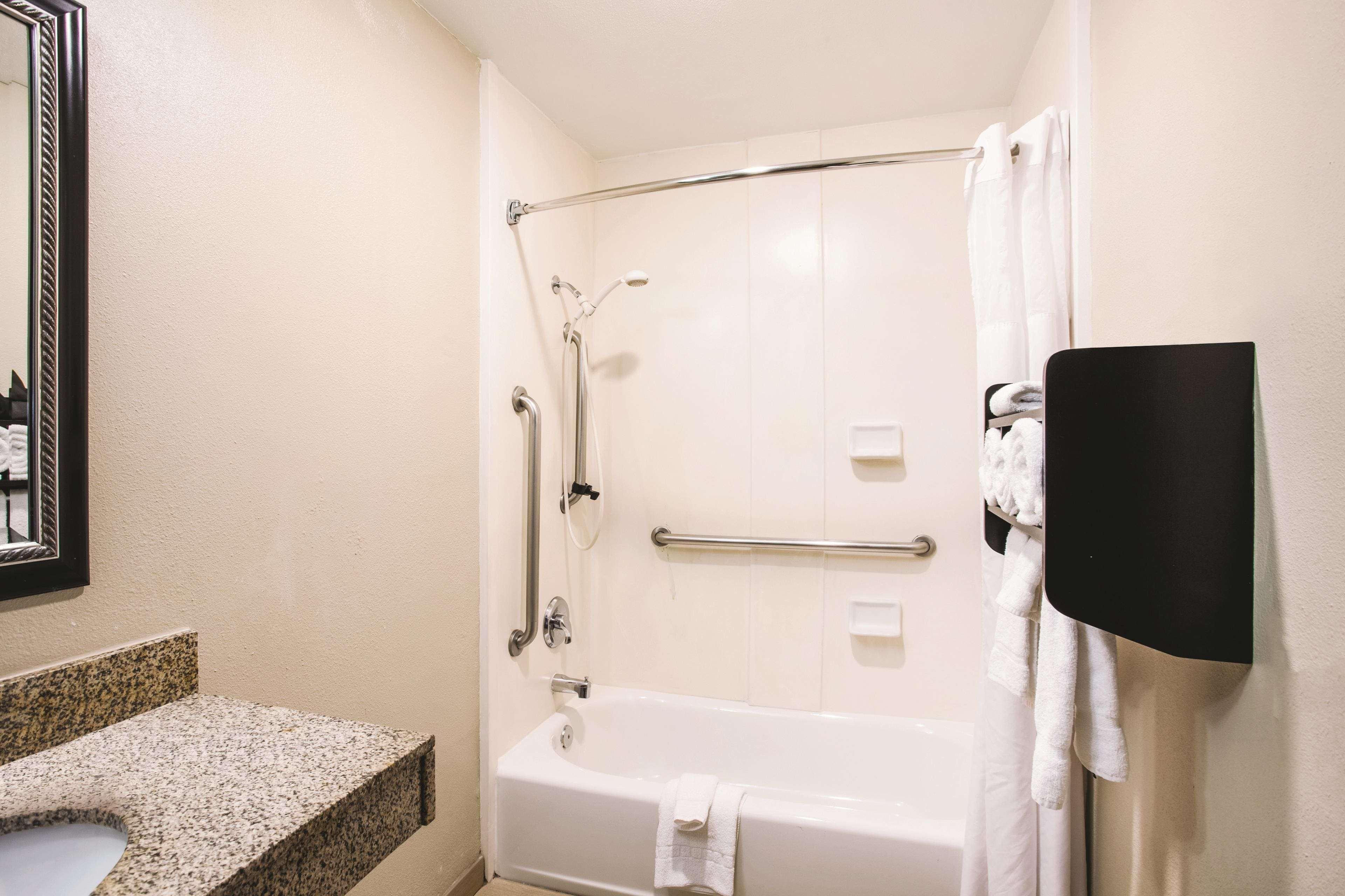 La Quinta By Wyndham - Legoland Area Hotel