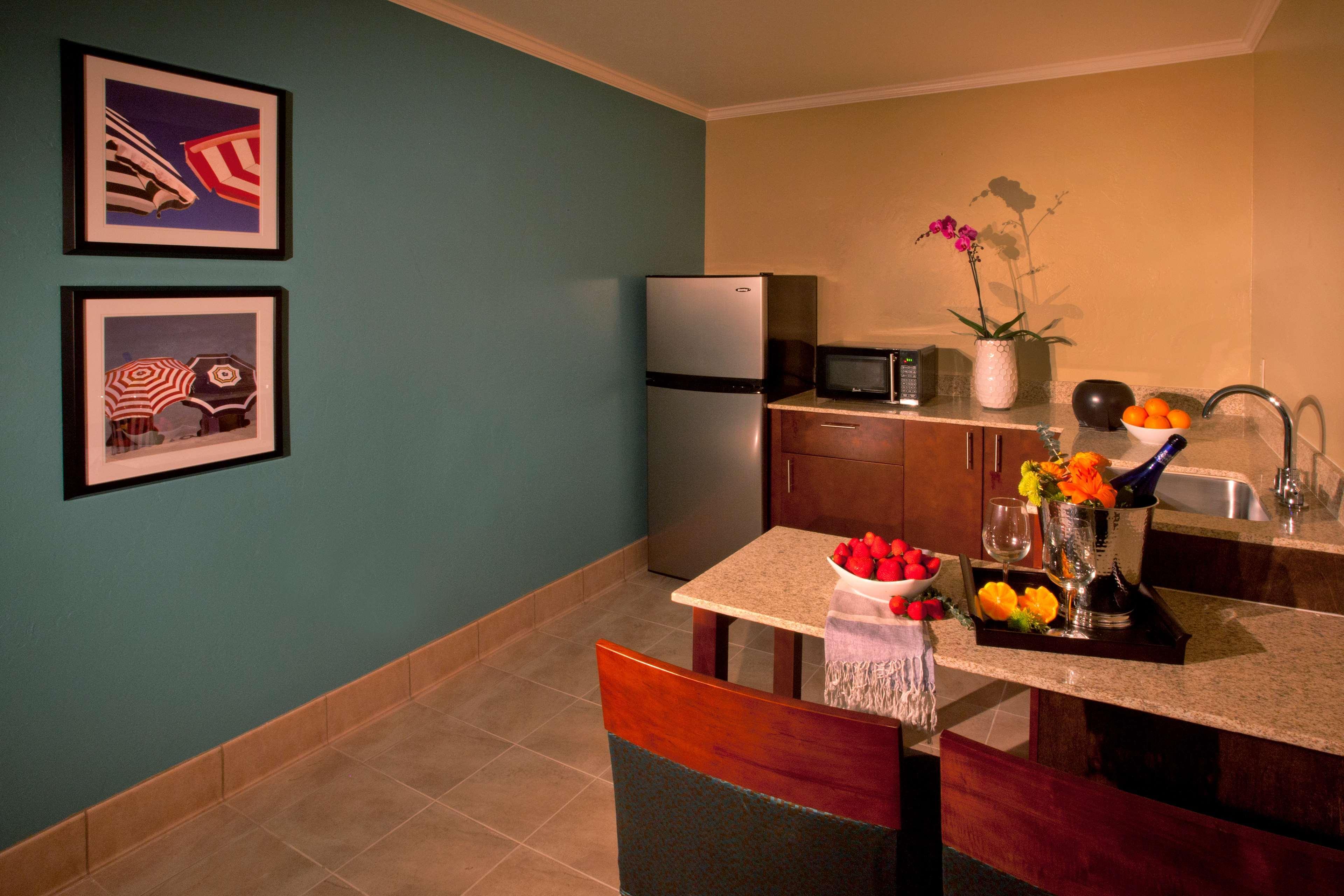Hotel Best Western Plus Beach View 3*
