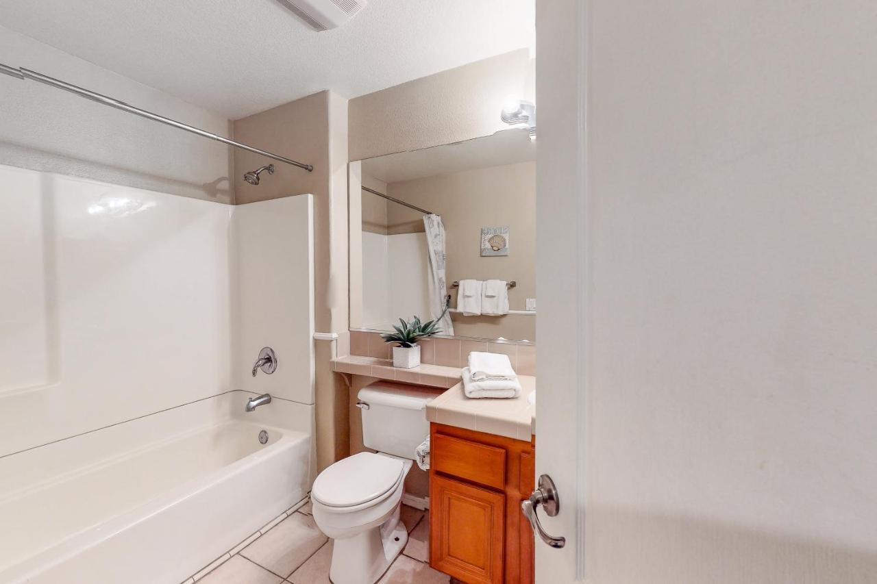 Ocean Pointe Lagoon 107 - 30 Night Minimum Holiday home