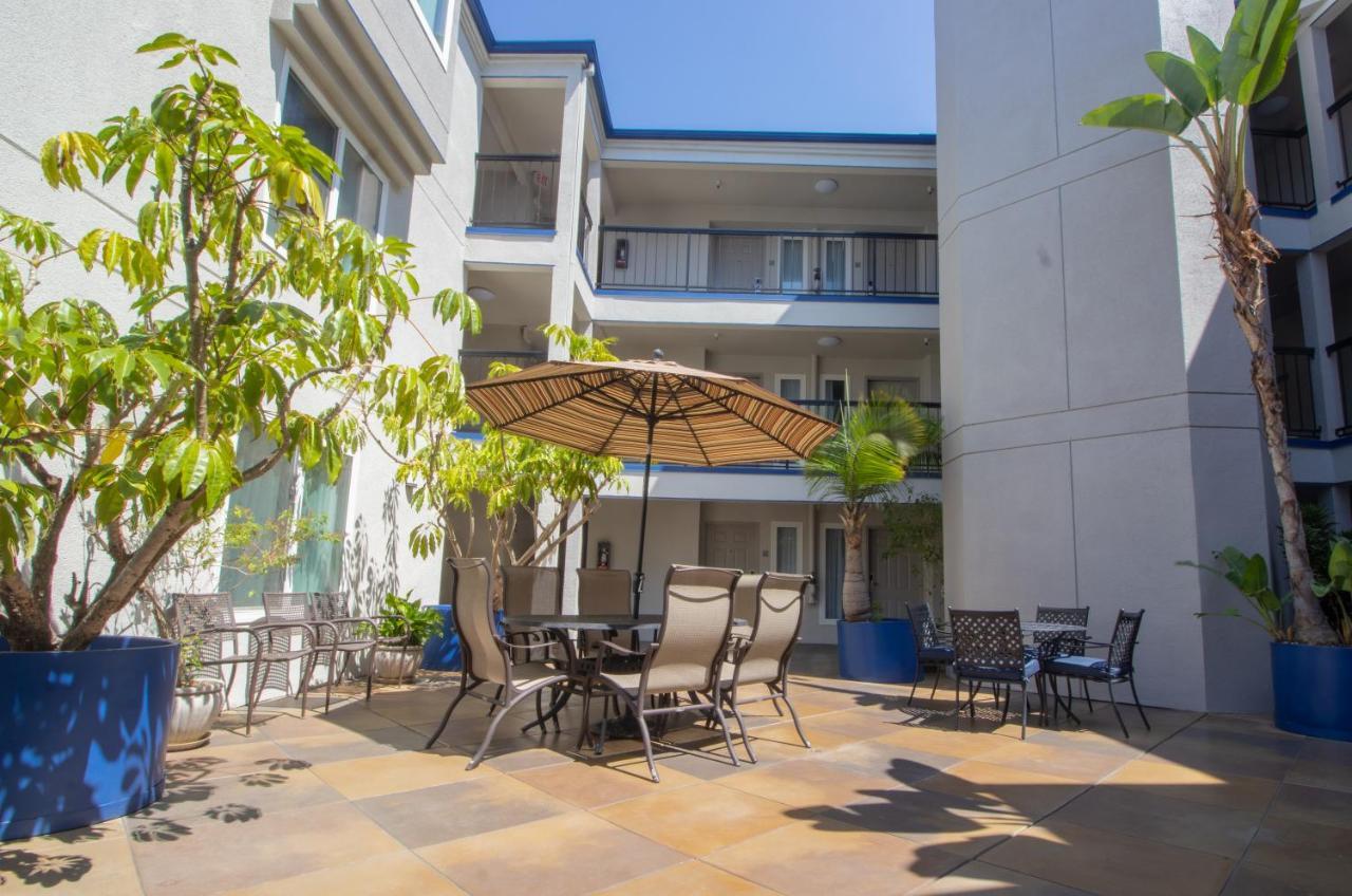 Days By Wyndham Carlsbad