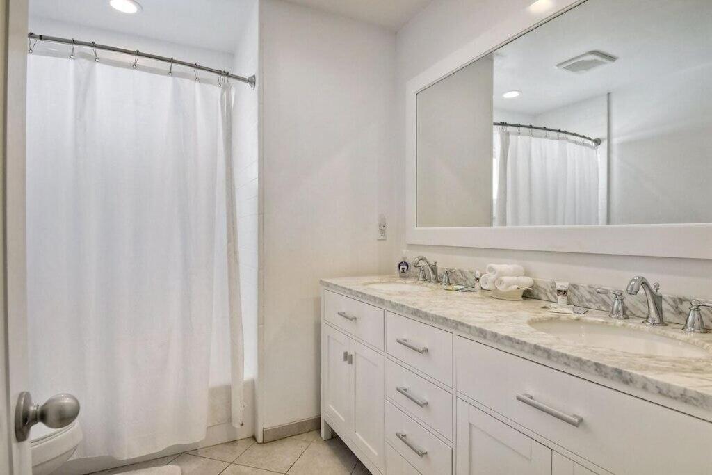Walk To Beach, Patio With Ocean View, Ac * Carlsbad