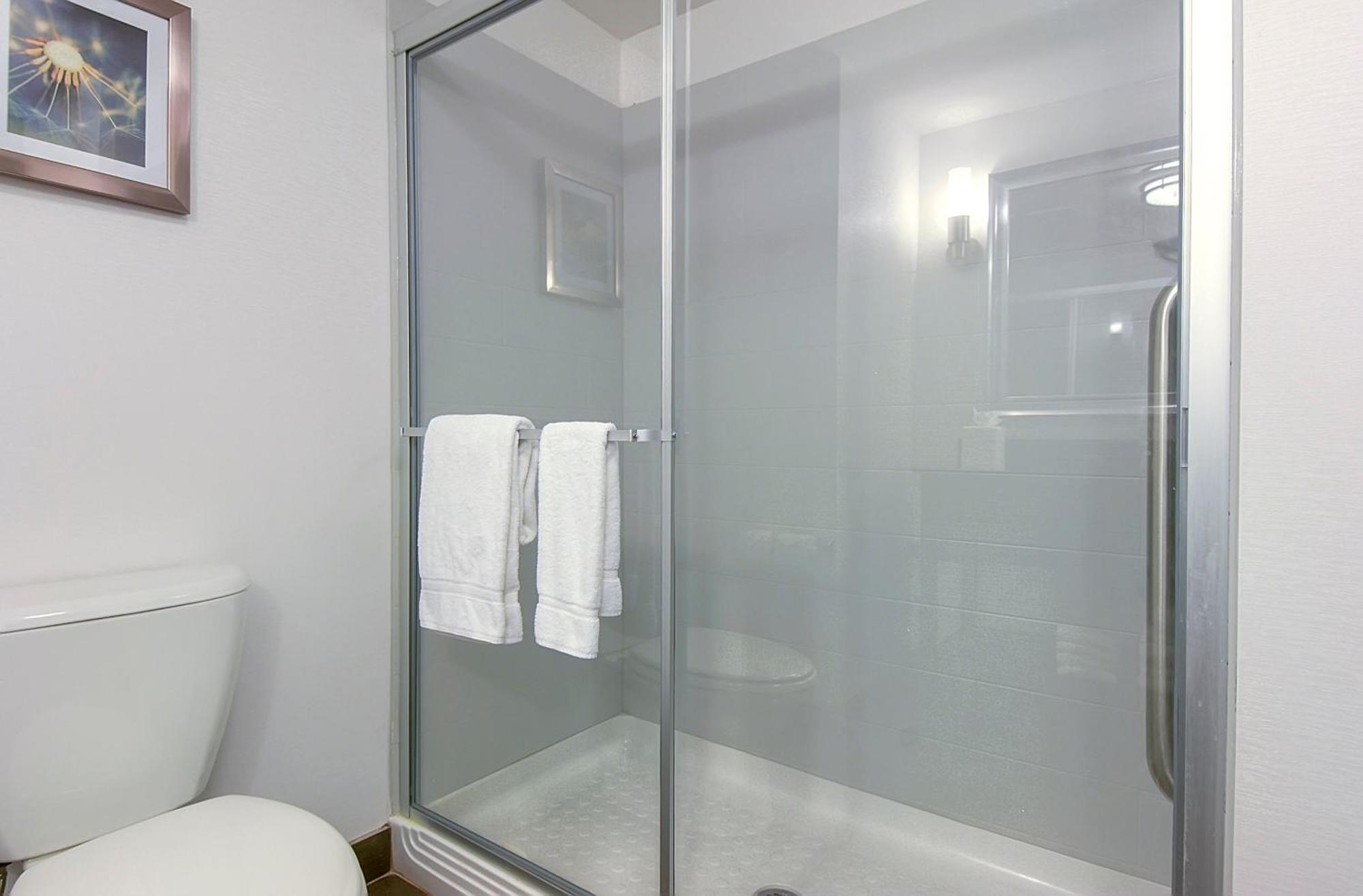 Express & By Ihg Hotel Carlsbad