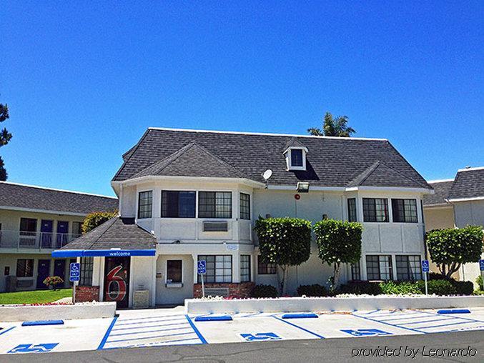 Hotel 6-carlsbad, Ca - Village