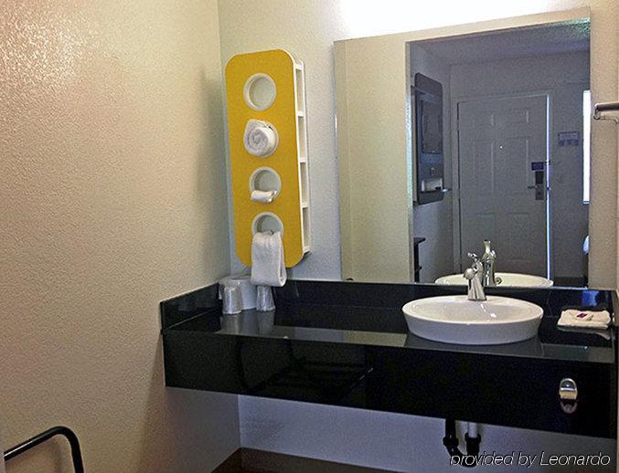 6-carlsbad, Ca - Village 2*