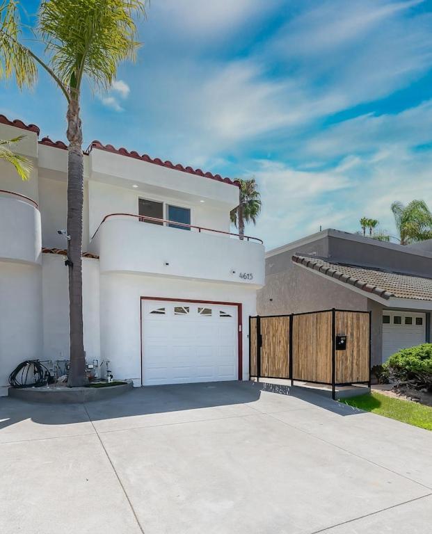Blue Lagoon 3br/2.5bth Jacuzzi/kayak/paddle Boards *