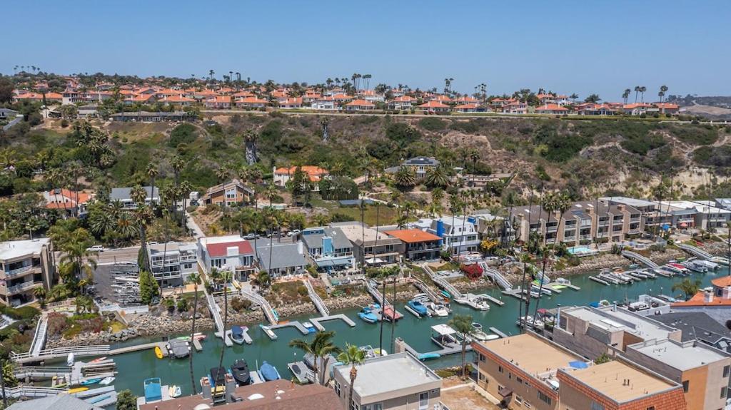 Blue Lagoon 3br/2.5bth Jacuzzi/kayak/paddle Boards * Carlsbad