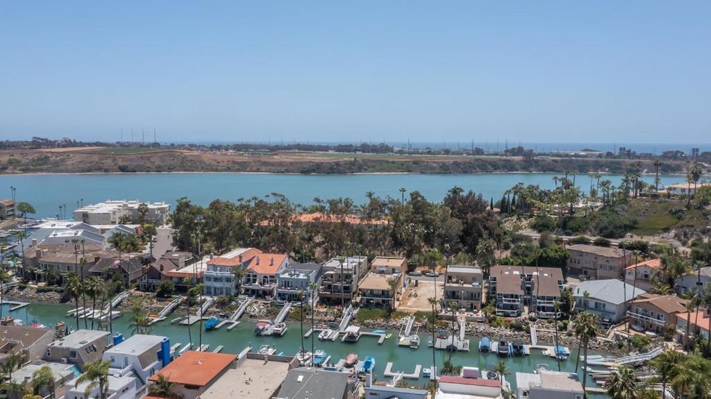 Holiday home Blue Lagoon 3br/2.5bth Jacuzzi/kayak/paddle Boards Carlsbad