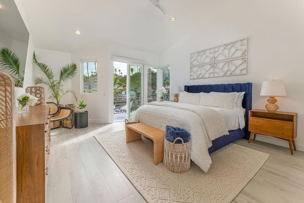Blue Lagoon 3br/2.5bth Jacuzzi/kayak/paddle Boards