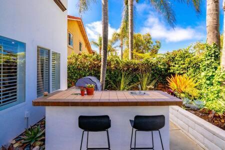 Dream House With Hot Tub Walk To *