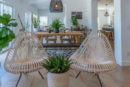 Dream House With Hot Tub Walk To * Carlsbad