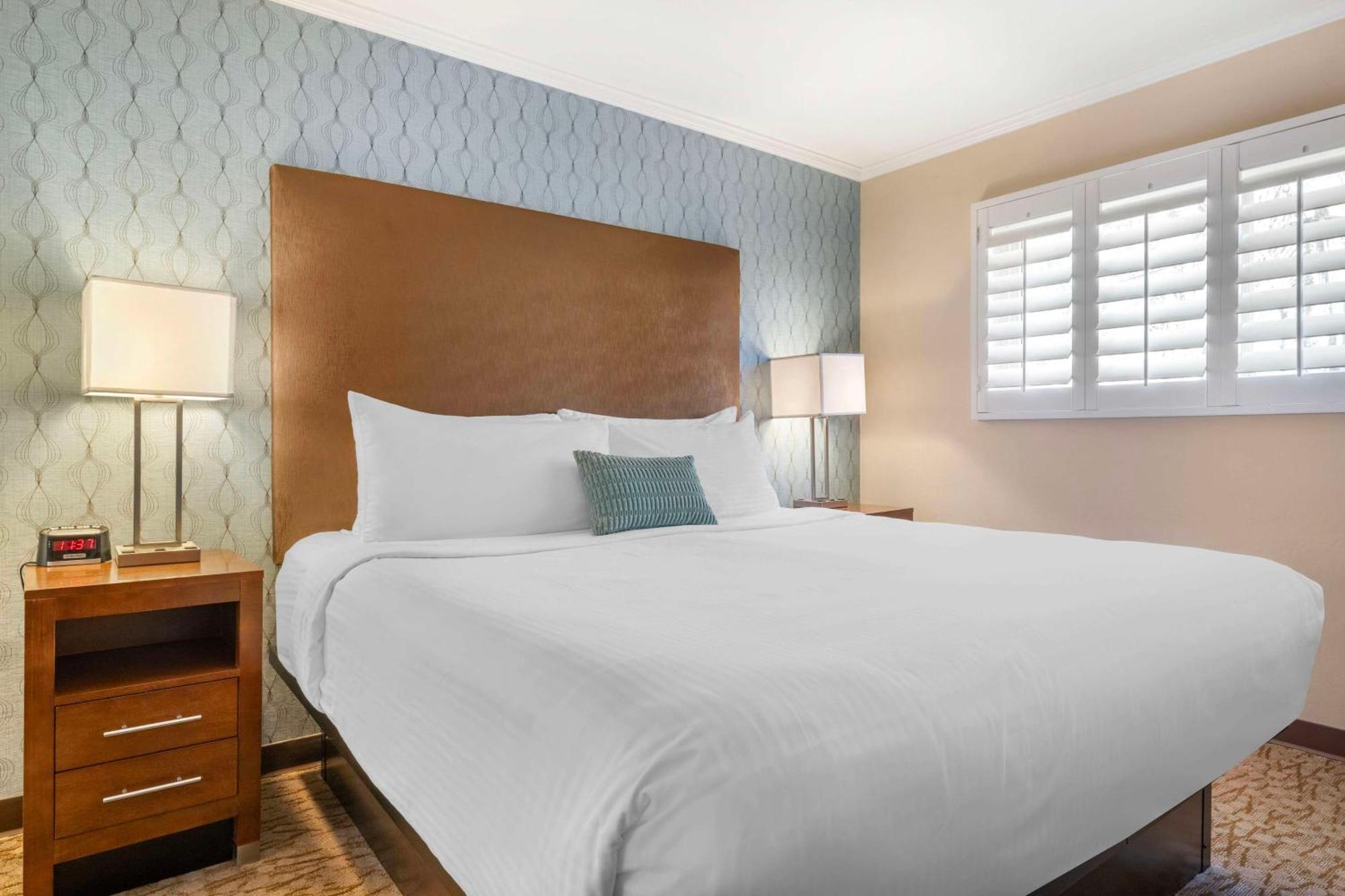 Western View Carlsbad