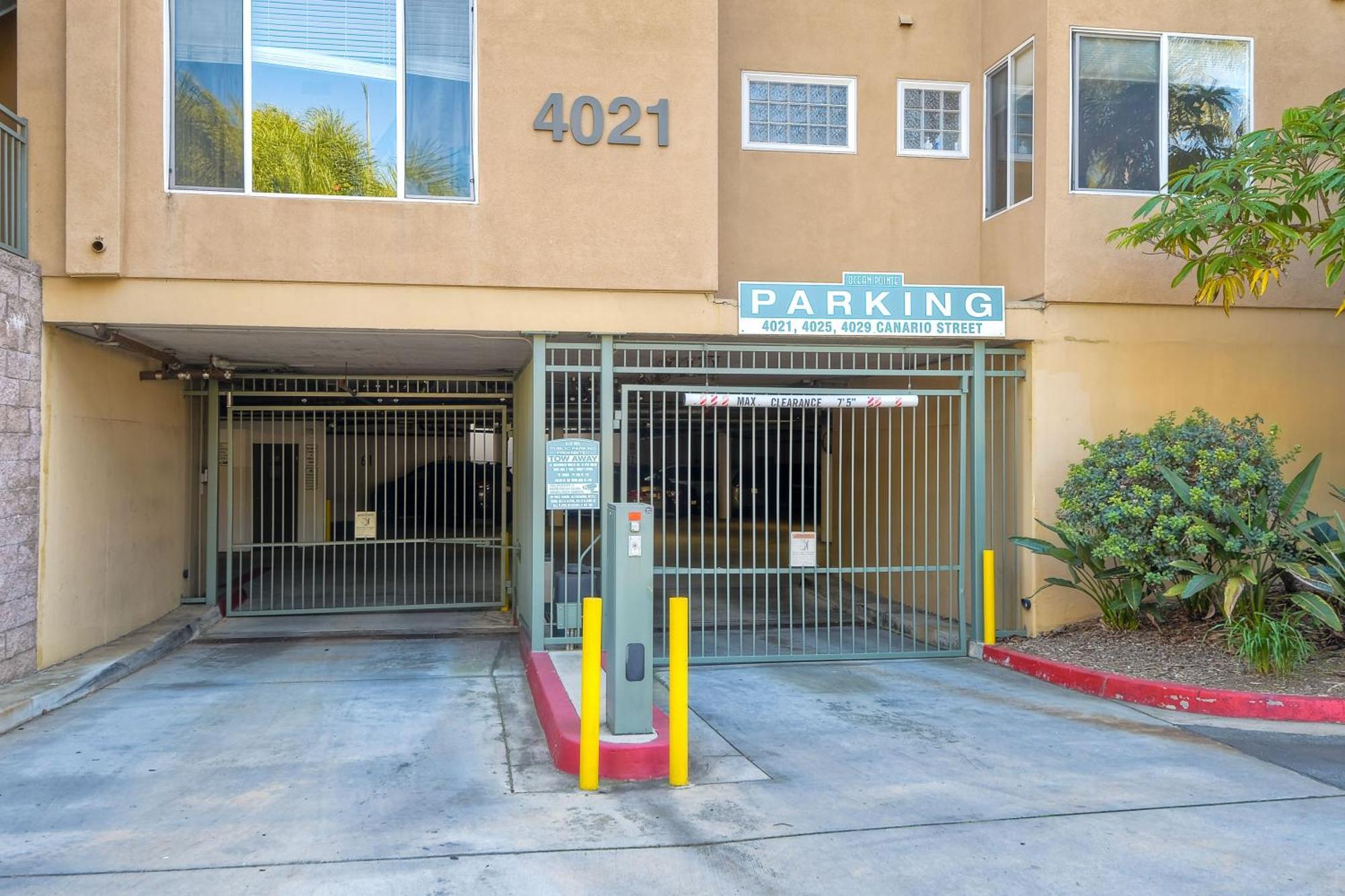 Lagoon Views - Pool - Hot Tub - Gated Community Holiday home