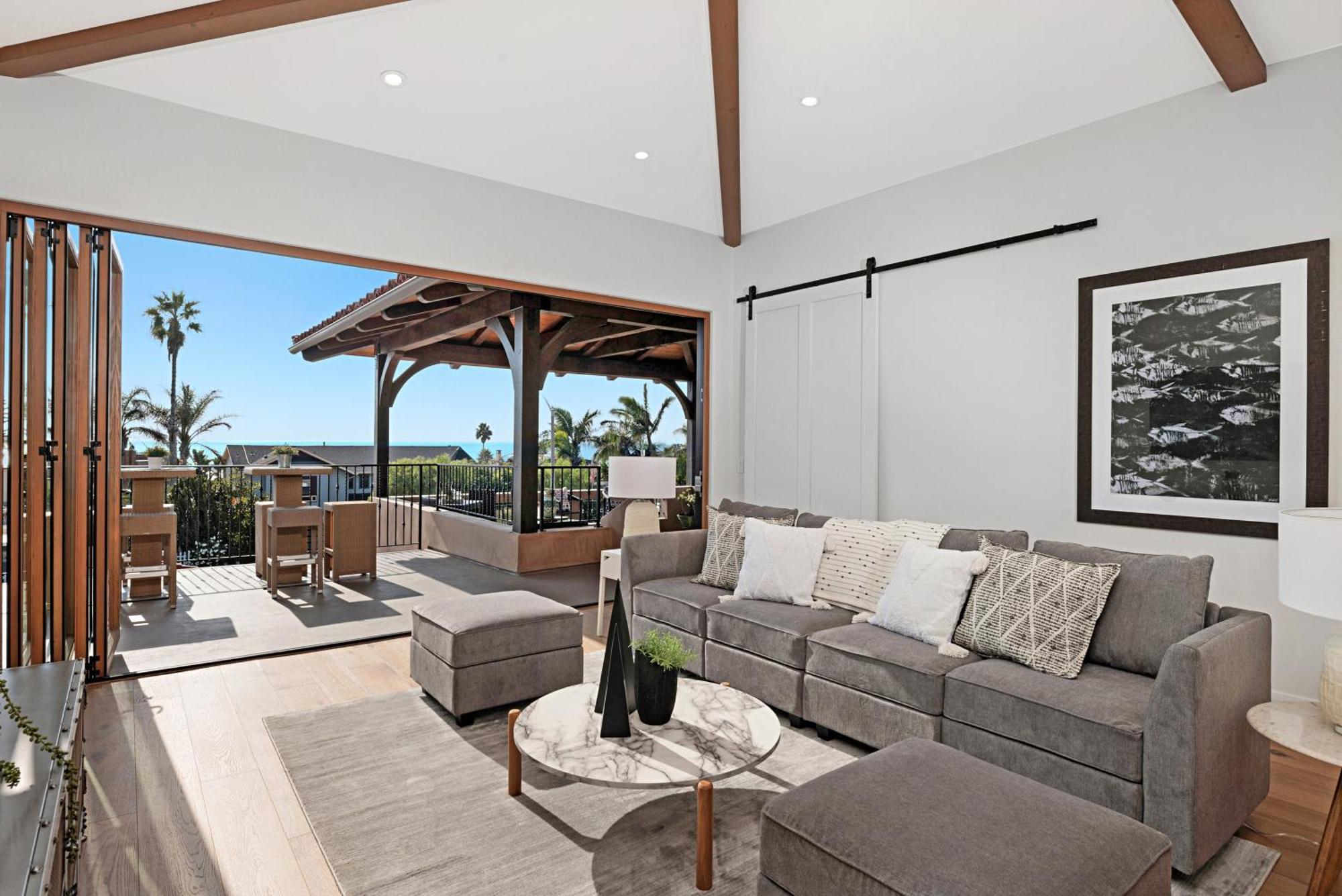 Rooftop Oceanview Patio - 5br Remodeled Holiday home Carlsbad