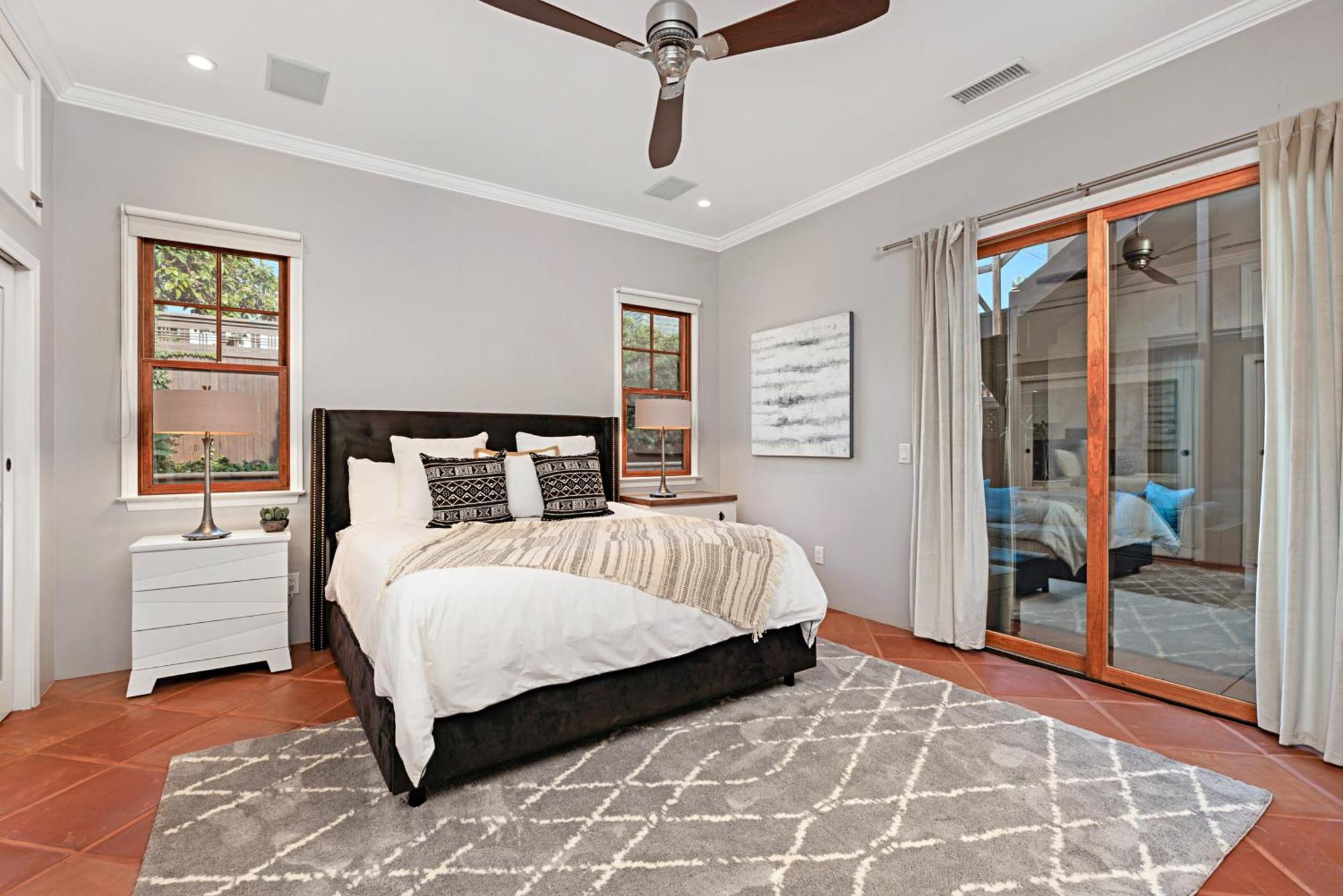 Rooftop Oceanview Patio - 5br Remodeled Holiday home