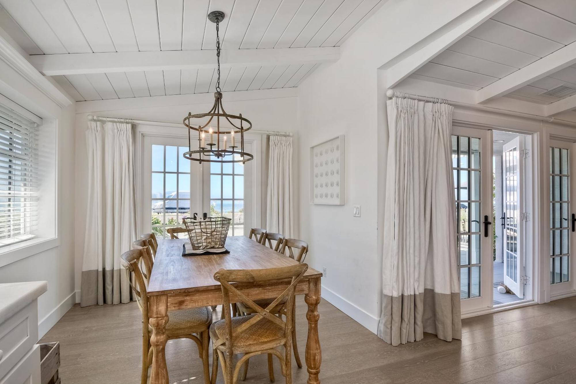 Juniper Entire - Sleeps 18 - Oceanfront *