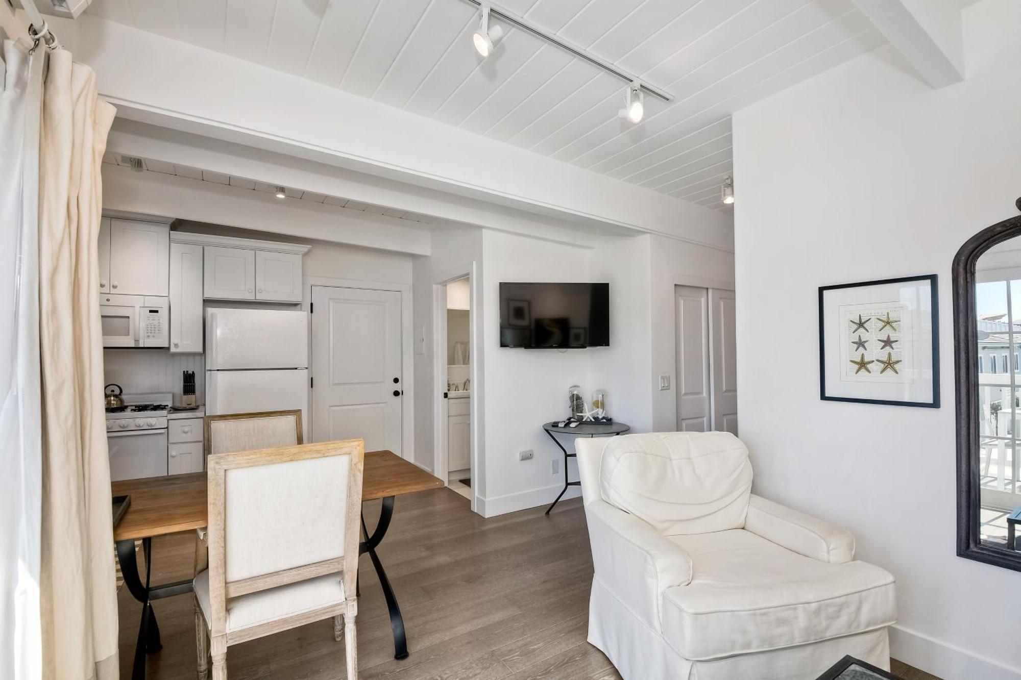 Holiday home Juniper Entire - Sleeps 18 - Oceanfront Carlsbad