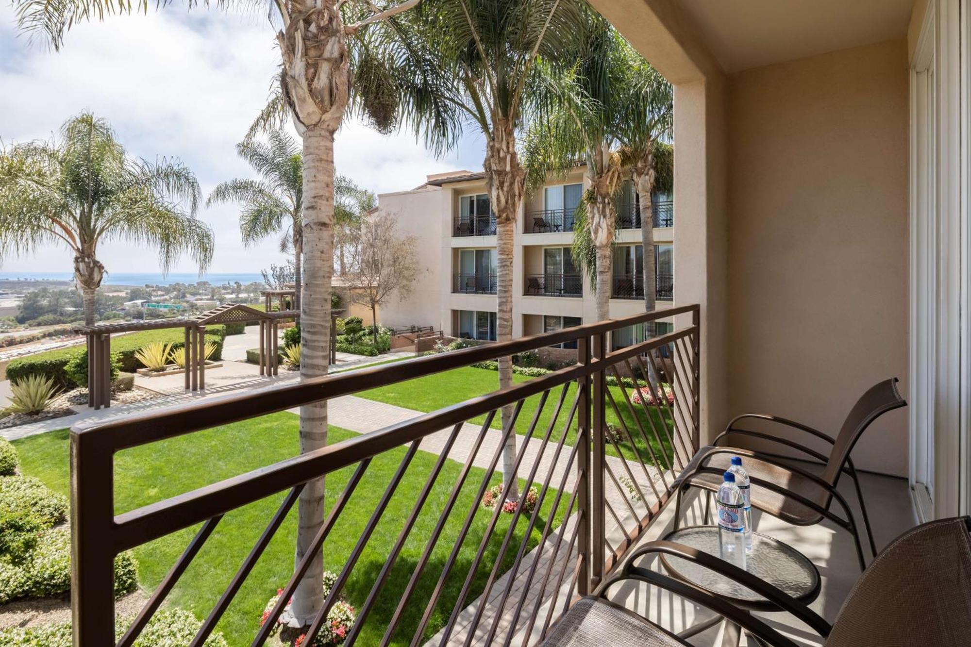 Hotel The Cassara Carlsbad, Tapestry Collection By Hilton