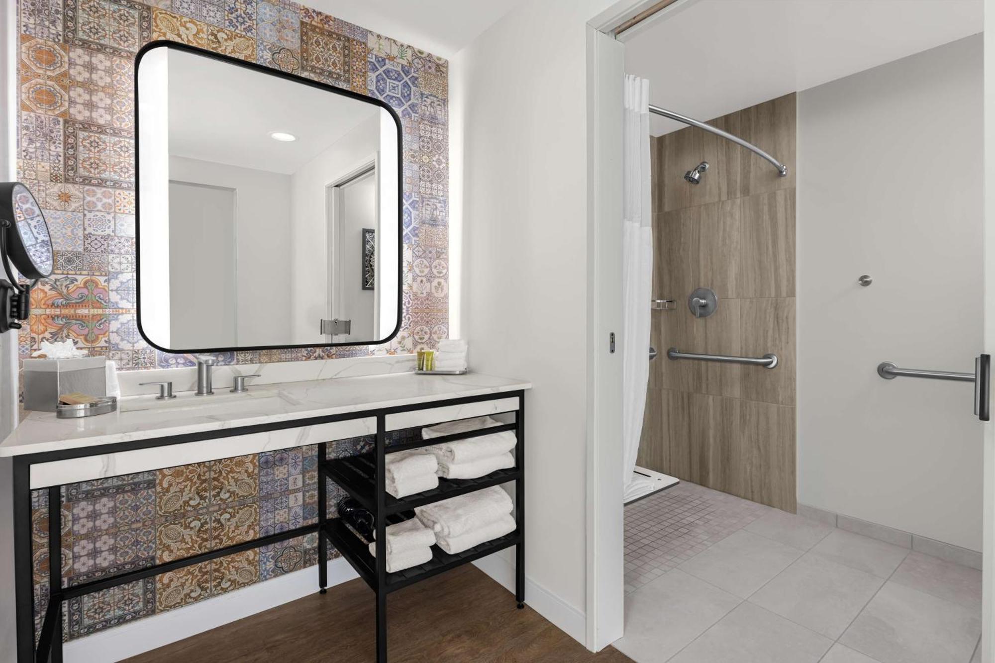 The Cassara Carlsbad, Tapestry Collection By Hilton Hotel Carlsbad