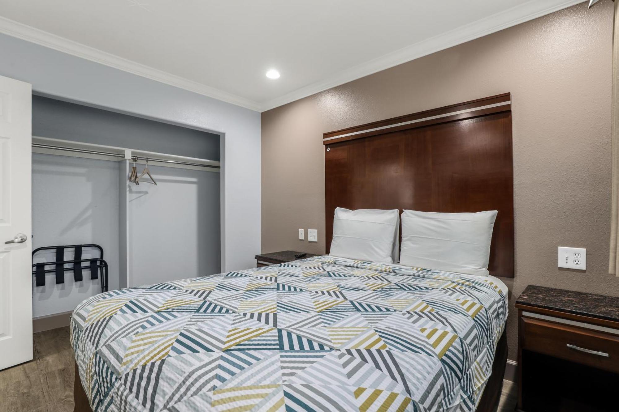 6 Carlsbad, Ca- North Carlsbad