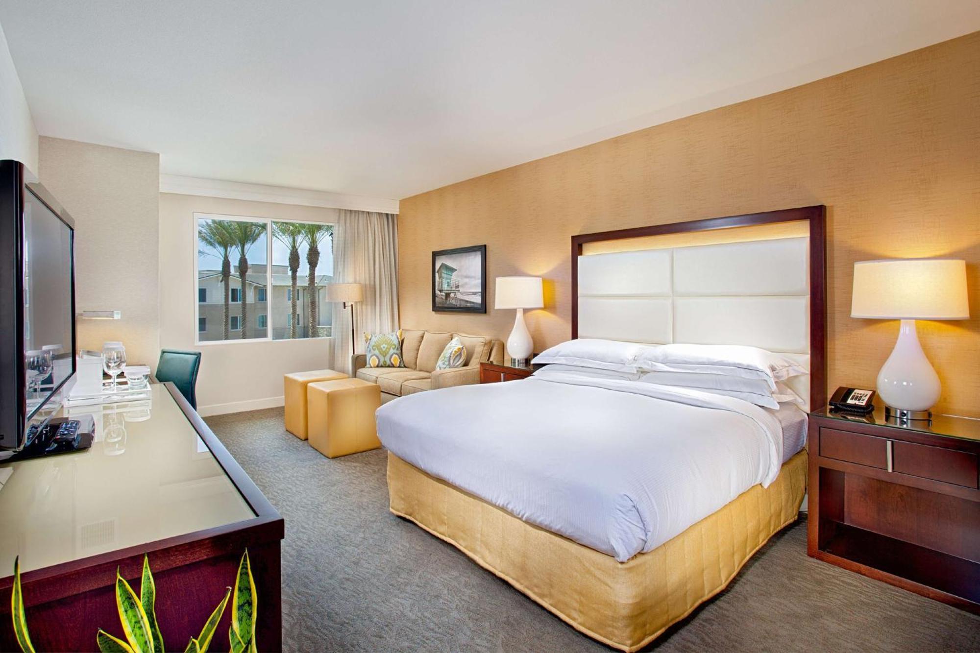 Resort Cape Rey Beach, A Hilton &