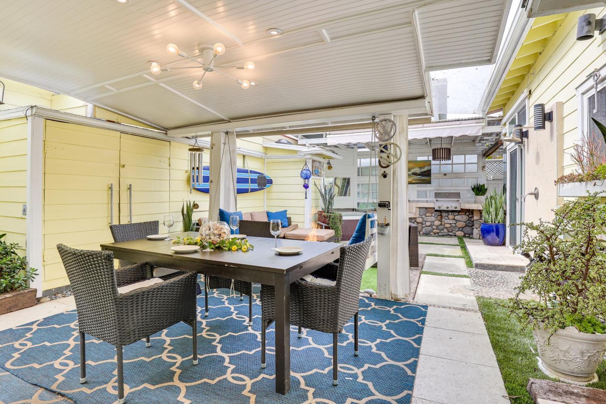 Patio, Hot Tub, Close To Beach! Сasa de vacaciones Carlsbad