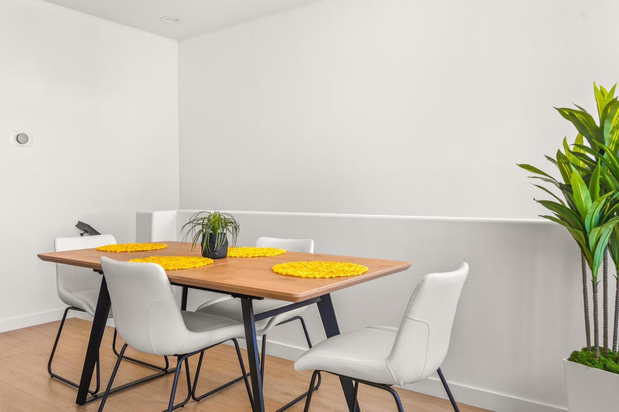 Heart Of 2 Bed 2 Bath Holiday home Carlsbad