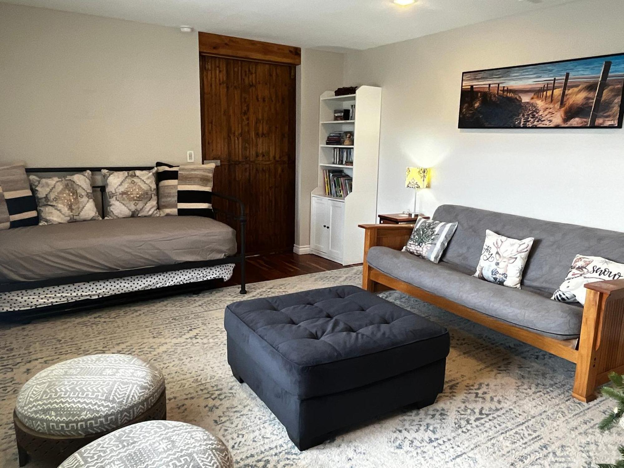 Tranquil Tier Garden With Game