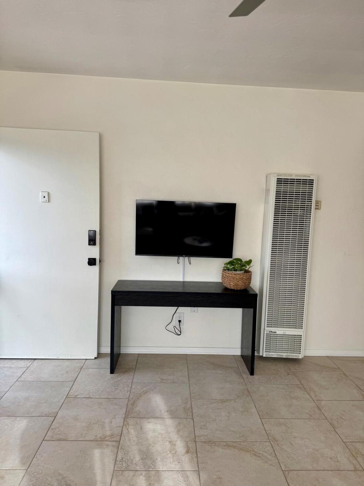 Carlsbad Beach Bungalow