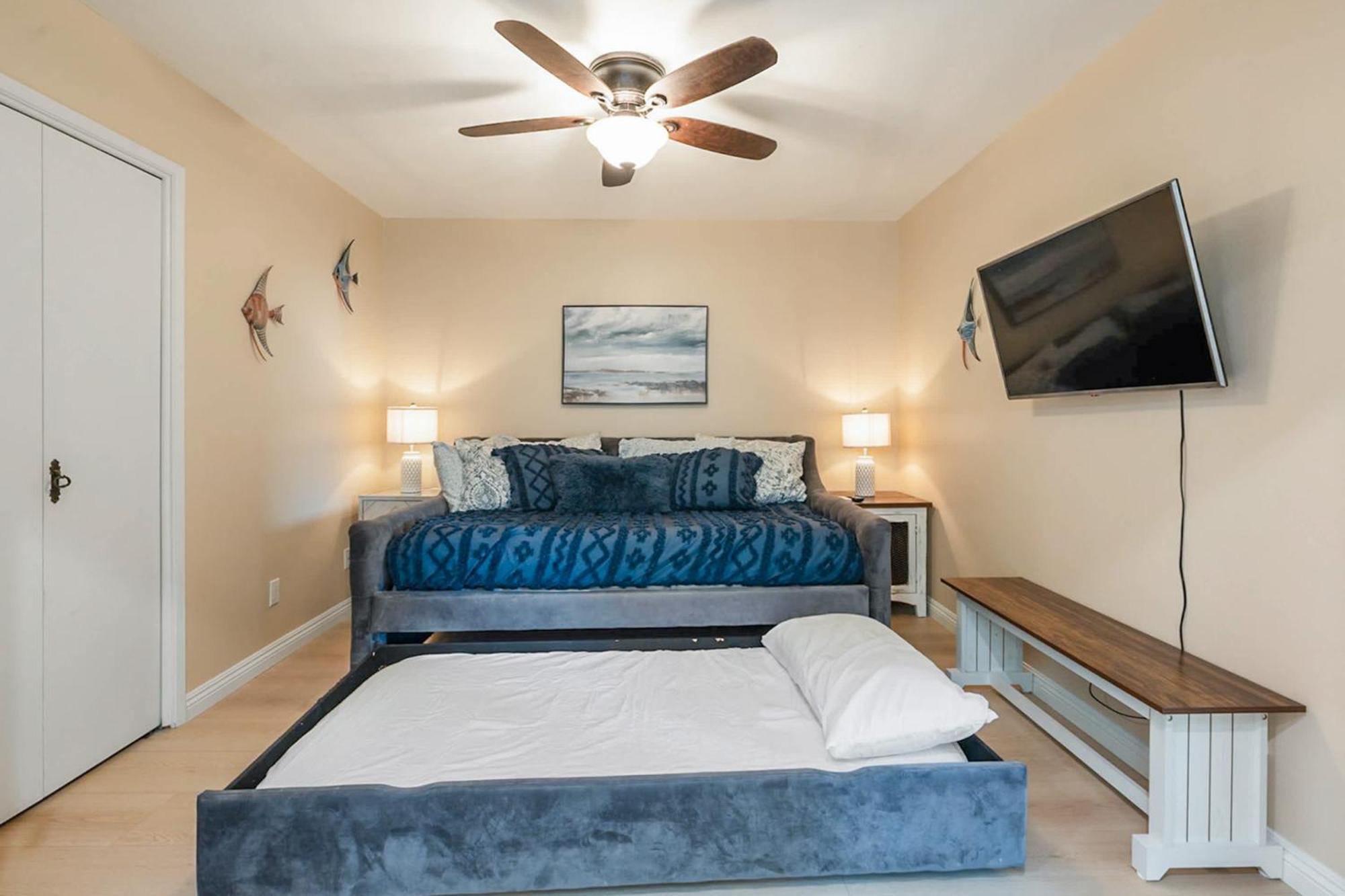 Beachfront In - Remodeled Carlsbad