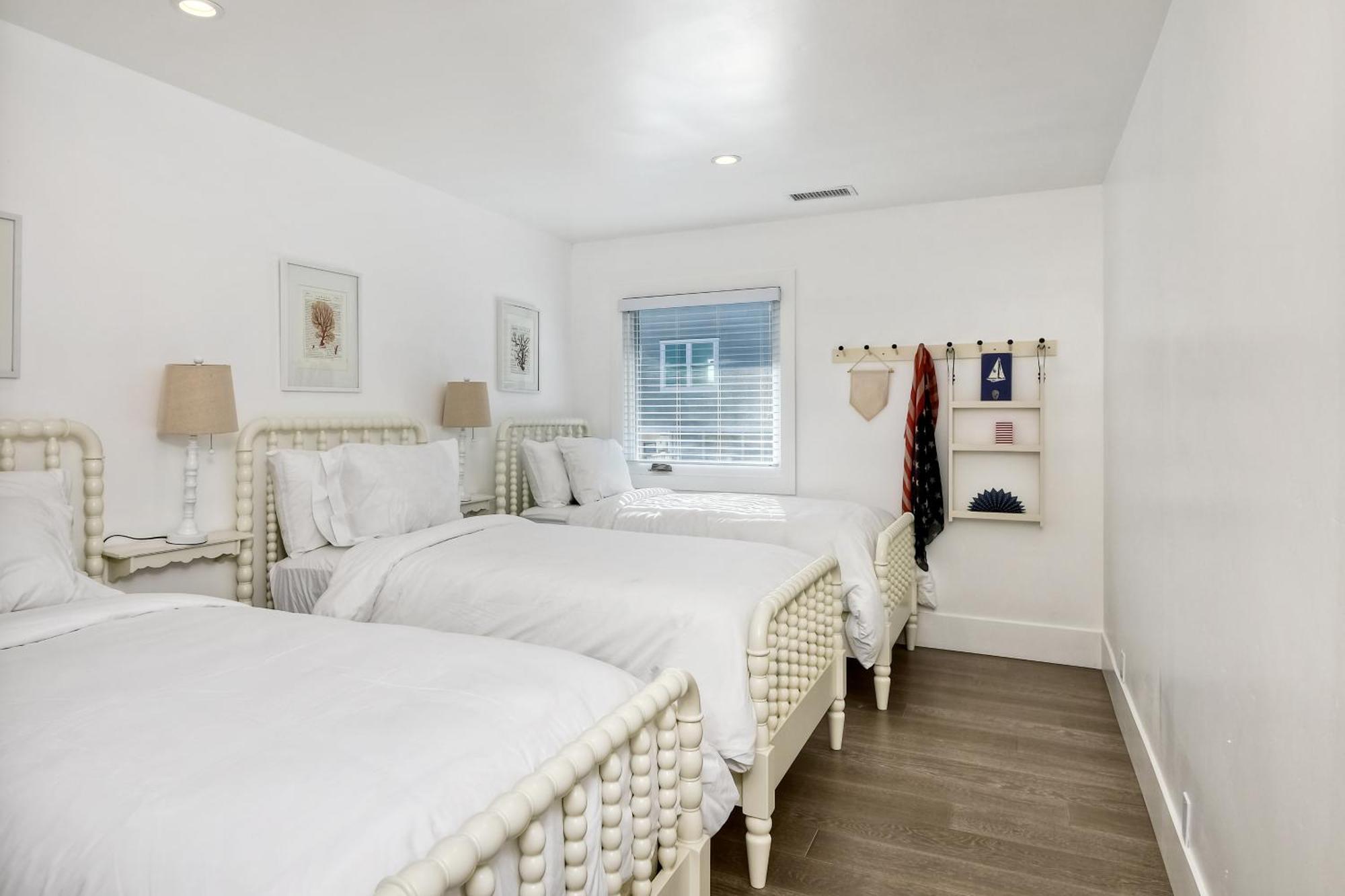 Holiday home 3636 Blvd - Upper *