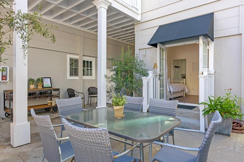 3690 Boulevard - Unit D Holiday home *