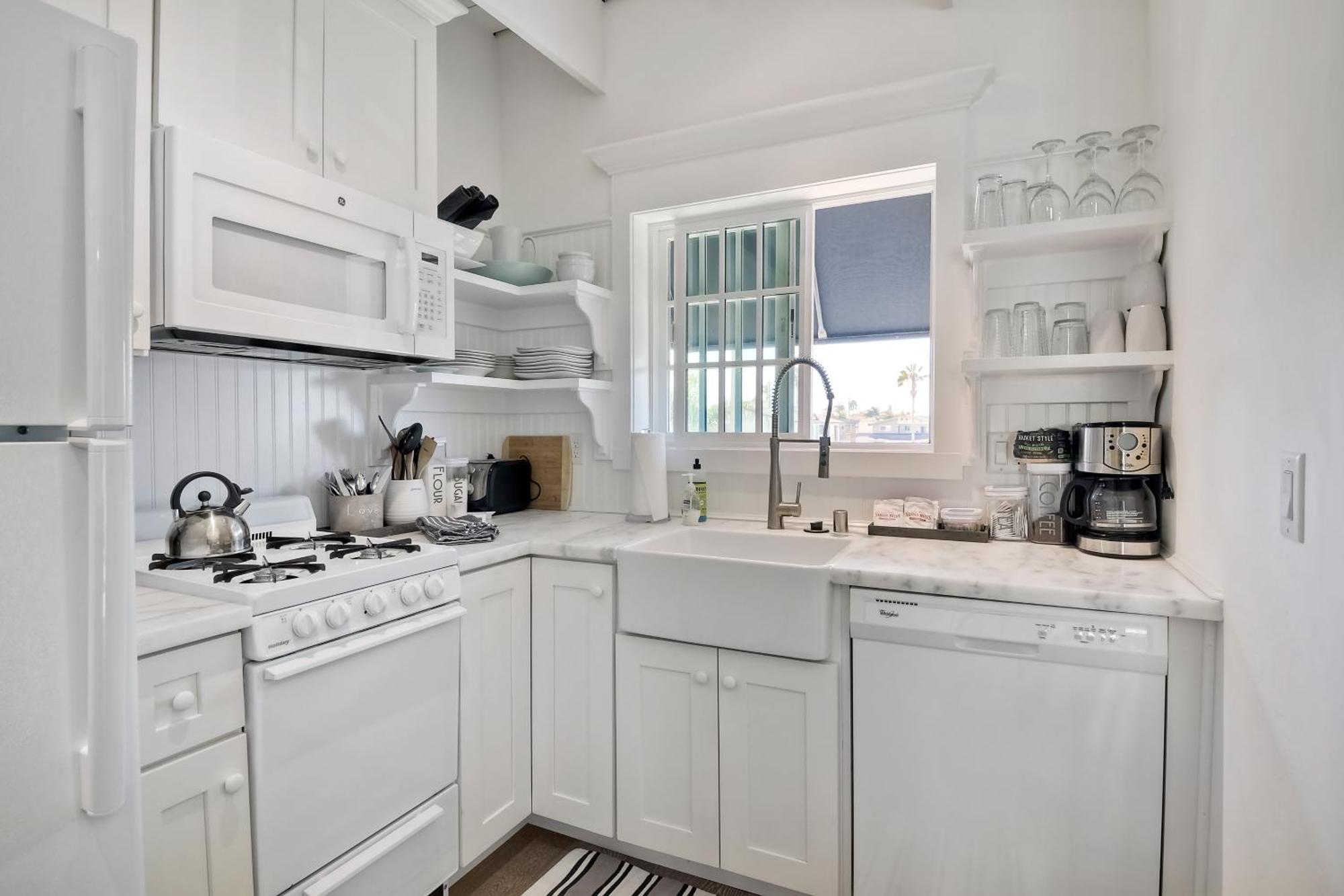 3690 Boulevard - Unit C *