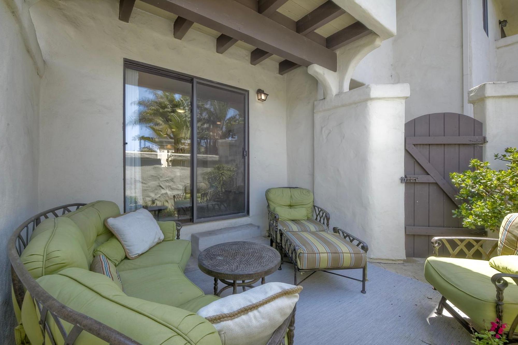 Coastal Bliss Seashell Cove Retreat Luxury Living Steps From Lagoon 1795 * Carlsbad