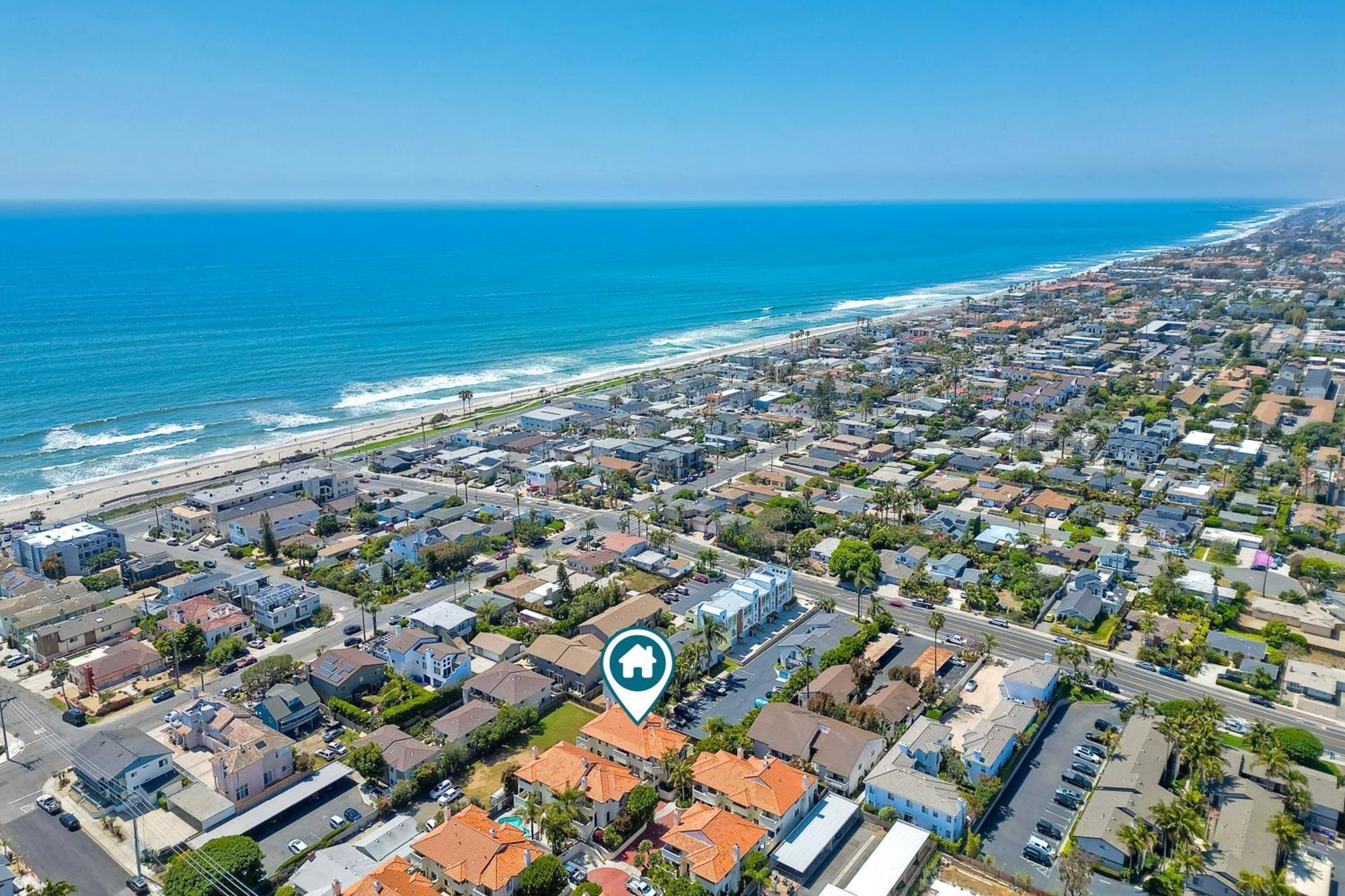 Holiday home Coastal Bliss Seashell Cove Retreat Luxury Living Steps From Lagoon 1795 *